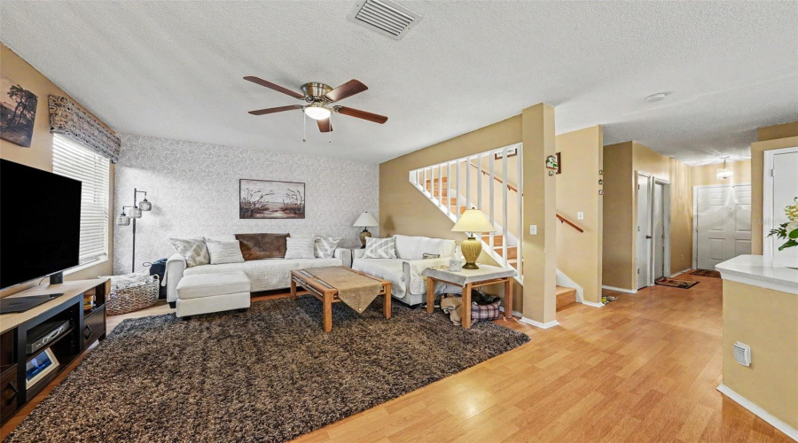 Tampa, Florida 33624, 3 Bedroom Bedrooms, ,2 Bathroombathrooms,Residential,For Sale,Corvette,0,Mfrtb8541754