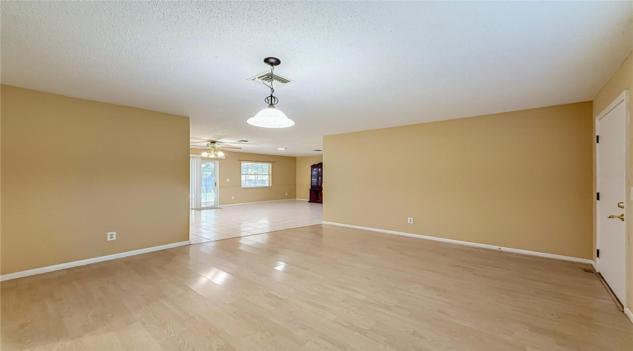 Ocala, Florida 34479, 3 Bedroom Bedrooms, ,2 Bathroombathrooms,Residential,For Sale,32Nd,0,Mfro6436696