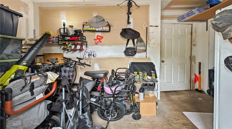 Tampa, Florida 33618, 3 Bedroom Bedrooms, ,2 Bathroombathrooms,Residential,For Sale,Laurel Dale,0,Mfrtb8515914