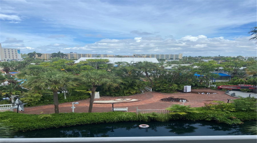 St Pete Beach, Florida 33706, 2 Bedroom Bedrooms, ,2 Bathroombathrooms,Residential,For Sale,Gulf,0,Mfrtb8504443