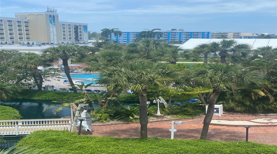 St Pete Beach, Florida 33706, 2 Bedroom Bedrooms, ,2 Bathroombathrooms,Residential,For Sale,Gulf,0,Mfrtb8504443