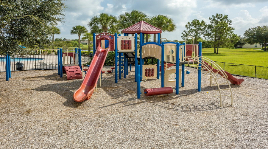 Riverview, Florida 33579, 4 Bedroom Bedrooms, ,3 Bathroombathrooms,Residential,For Sale,Fairlawn,0,Mfrtb8541082