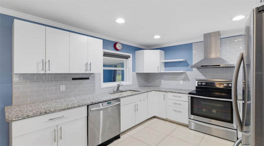 Polk City, Florida 33868, 3 Bedroom Bedrooms, ,2 Bathroombathrooms,Residential,For Sale,Waterview,0,Mfrl4962372