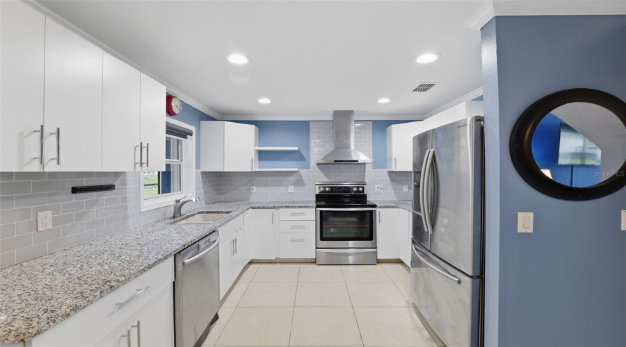 Polk City, Florida 33868, 3 Bedroom Bedrooms, ,2 Bathroombathrooms,Residential,For Sale,Waterview,0,Mfrl4962372