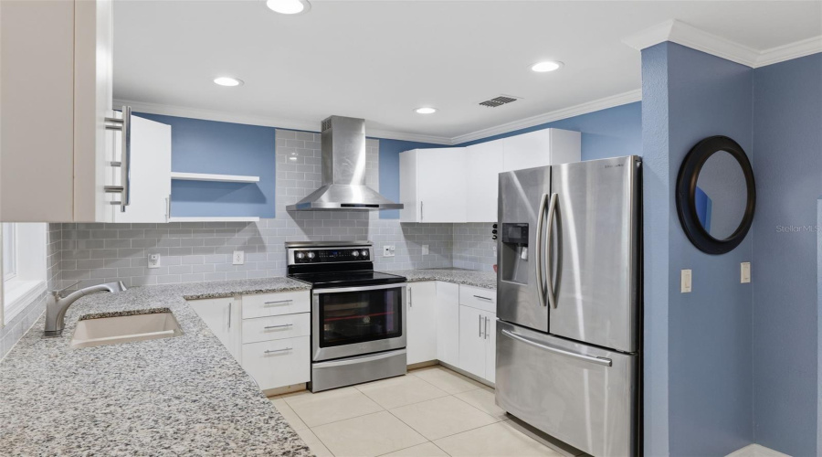 Polk City, Florida 33868, 3 Bedroom Bedrooms, ,2 Bathroombathrooms,Residential,For Sale,Waterview,0,Mfrl4962372