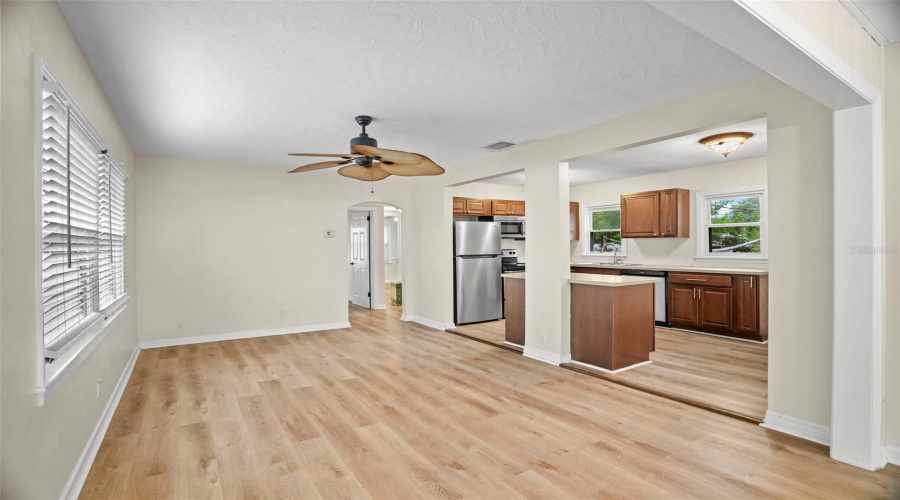 St Petersburg, Florida 33704, 3 Bedroom Bedrooms, ,1 Bathroombathrooms,Residential,For Sale,37Th,0,Mfro6426583