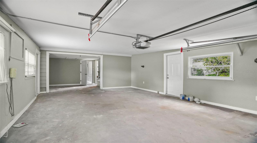St Petersburg, Florida 33704, 3 Bedroom Bedrooms, ,1 Bathroombathrooms,Residential,For Sale,37Th,0,Mfro6426583