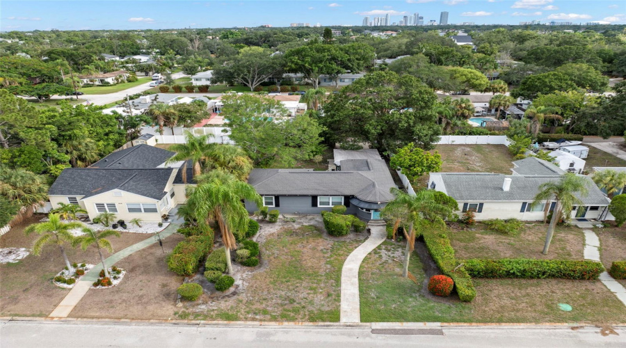 St Petersburg, Florida 33704, 3 Bedroom Bedrooms, ,1 Bathroombathrooms,Residential,For Sale,37Th,0,Mfro6426583