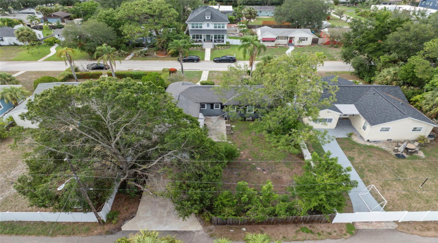 St Petersburg, Florida 33704, 3 Bedroom Bedrooms, ,1 Bathroombathrooms,Residential,For Sale,37Th,0,Mfro6426583