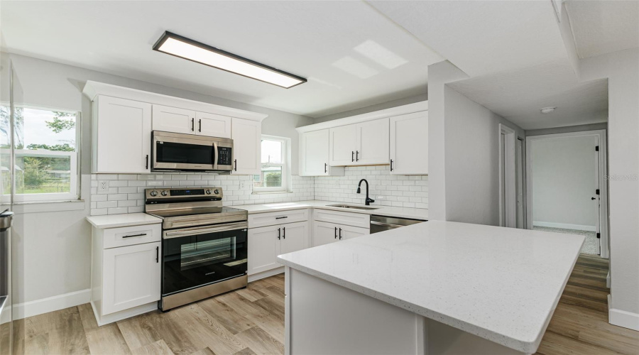 Auburndale, Florida 33823, 3 Bedroom Bedrooms, ,1 Bathroombathrooms,Residential,For Sale,Victoria,0,Mfrl4963713