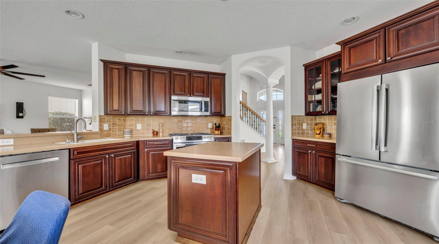 Mount Dora, Florida 32757, 4 Bedroom Bedrooms, ,2 Bathroombathrooms,Residential,For Sale,Natoma Blvd,0,Mfro6404893