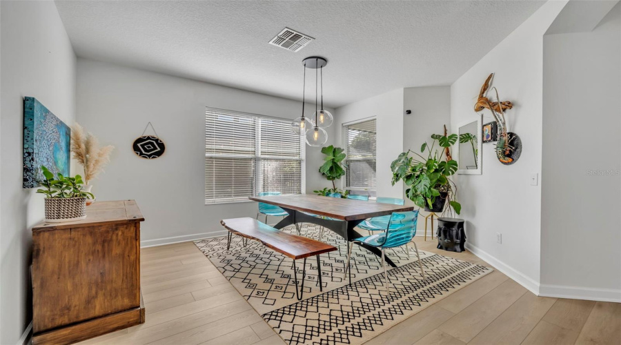 Light And Bright Dining Room