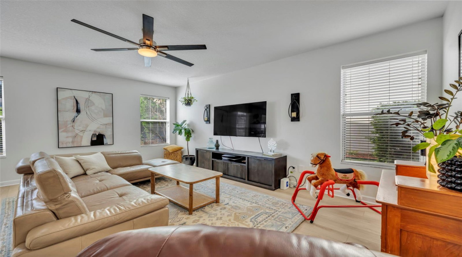 Mount Dora, Florida 32757, 4 Bedroom Bedrooms, ,2 Bathroombathrooms,Residential,For Sale,Natoma Blvd,0,Mfro6404893