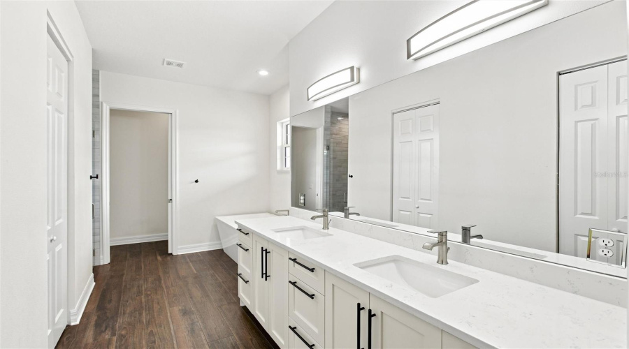 North Port, Florida 34291, 3 Bedroom Bedrooms, ,3 Bathroombathrooms,Residential,For Sale,Tropicaire,0,Mfra4702274