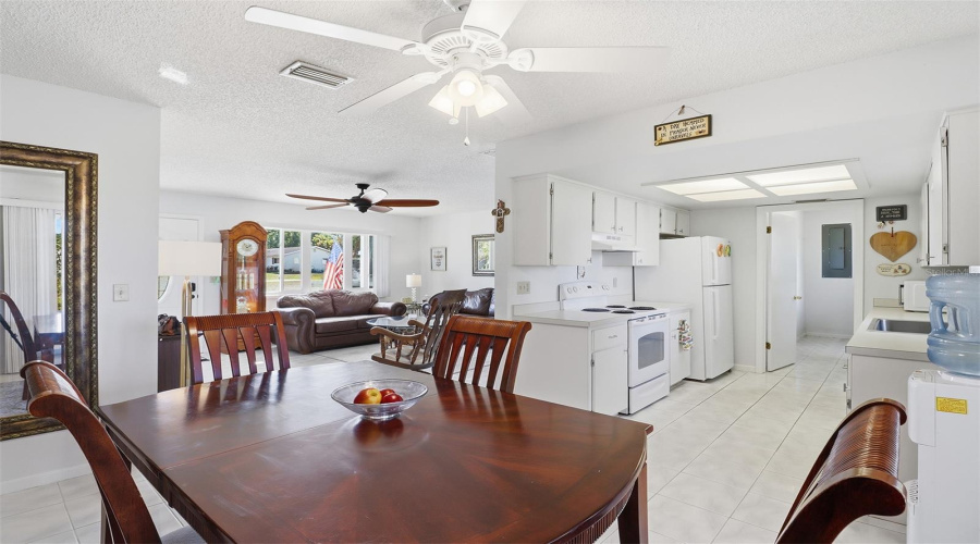 Ocala, Florida 34481, 2 Bedroom Bedrooms, ,2 Bathroombathrooms,Residential,For Sale,105Th,0,Mfrom730984