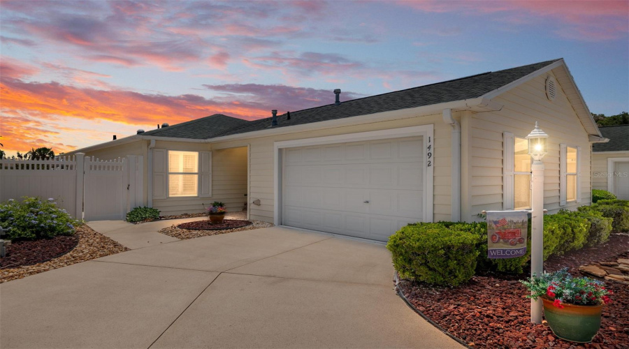 The Villages, Florida 32162, 2 Bedroom Bedrooms, ,2 Bathroombathrooms,Residential,For Sale,Azteca,0,Mfrg5113381