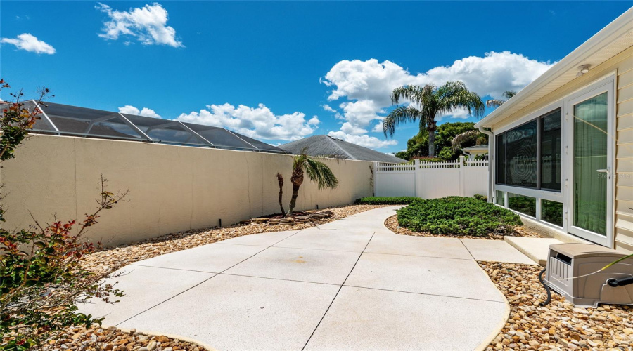 The Villages, Florida 32162, 2 Bedroom Bedrooms, ,2 Bathroombathrooms,Residential,For Sale,Azteca,0,Mfrg5113381