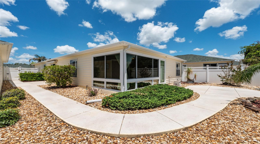 The Villages, Florida 32162, 2 Bedroom Bedrooms, ,2 Bathroombathrooms,Residential,For Sale,Azteca,0,Mfrg5113381
