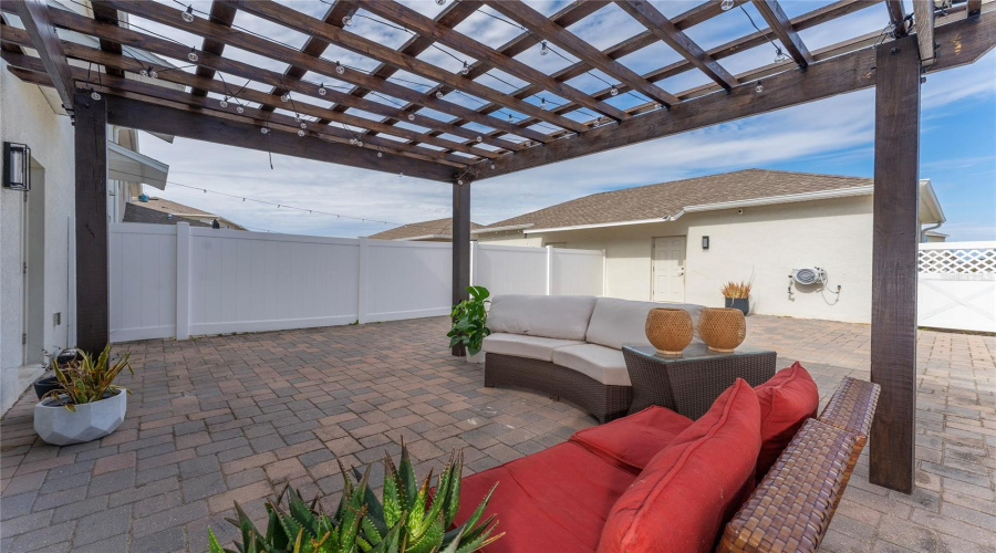 Winter Garden, Florida 34787, 3 Bedroom Bedrooms, ,2 Bathroombathrooms,Residential,For Sale,Title,0,Mfro6382795