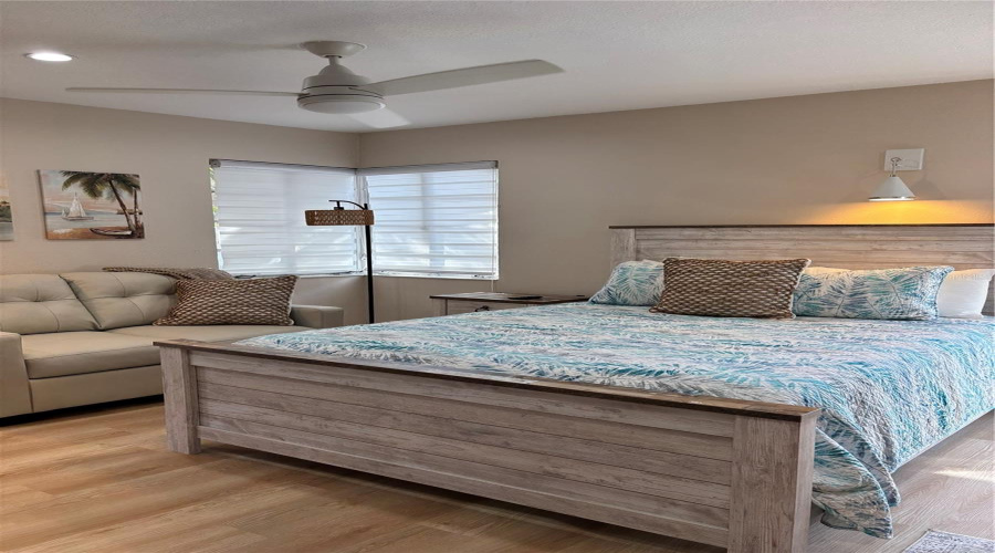 Sarasota, Florida 34236, 1 Bedroom Bedrooms, ,1 Bathroombathrooms,Residential,For Sale,Roosevelt,0,Mfra4651143