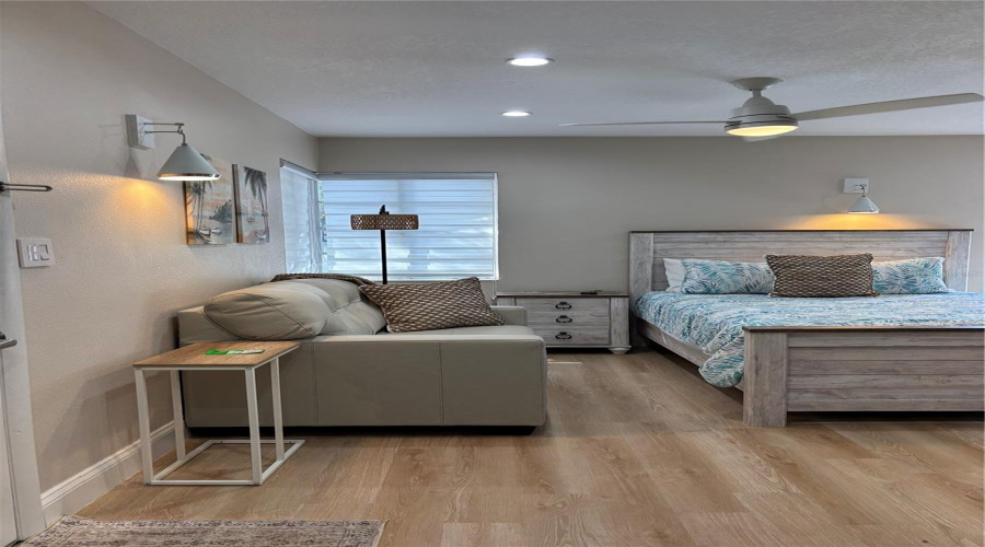 Sarasota, Florida 34236, 1 Bedroom Bedrooms, ,1 Bathroombathrooms,Residential,For Sale,Roosevelt,0,Mfra4651143