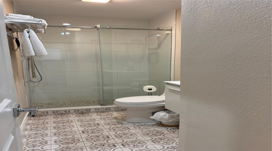 Sarasota, Florida 34236, 1 Bedroom Bedrooms, ,1 Bathroombathrooms,Residential,For Sale,Roosevelt,0,Mfra4651143