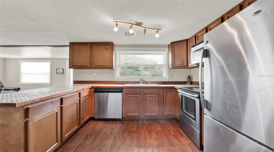 Sorrento, Florida 32776, 3 Bedroom Bedrooms, ,2 Bathroombathrooms,Residential,For Sale,Orange,0,Mfro6432836