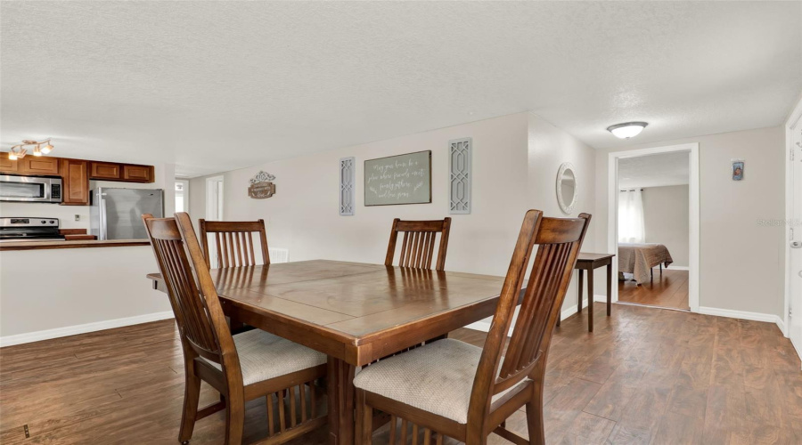 Sorrento, Florida 32776, 3 Bedroom Bedrooms, ,2 Bathroombathrooms,Residential,For Sale,Orange,0,Mfro6432836