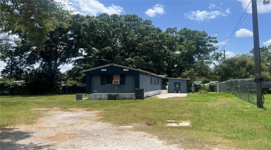Lakeland, Florida 33815, 3 Bedroom Bedrooms, ,2 Bathroombathrooms,Residential,For Sale,Cannon,0,Mfrl4963632