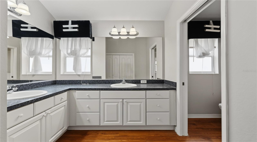 The Villages, Florida 32162, 3 Bedroom Bedrooms, ,2 Bathroombathrooms,Residential,For Sale,Kingston,0,Mfrg5116399