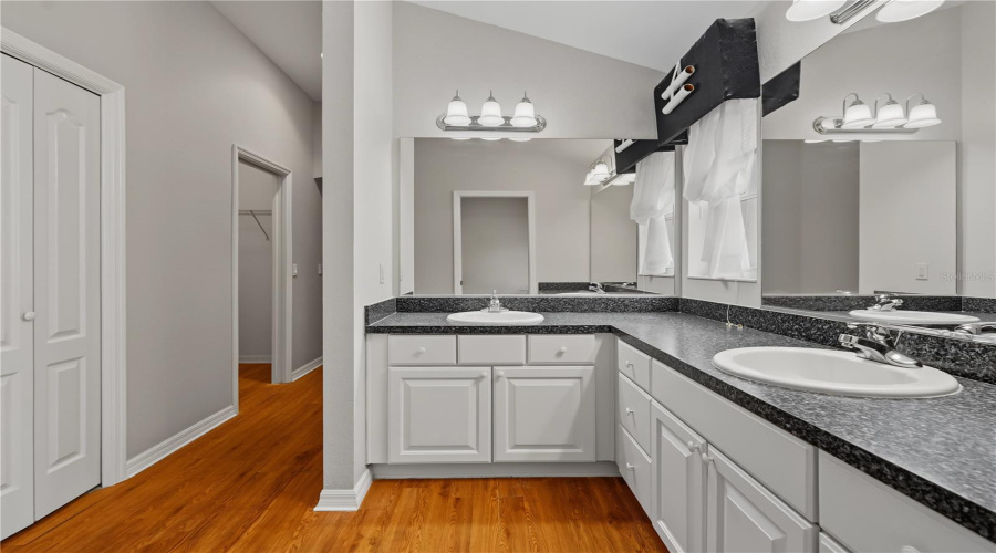 The Villages, Florida 32162, 3 Bedroom Bedrooms, ,2 Bathroombathrooms,Residential,For Sale,Kingston,0,Mfrg5116399