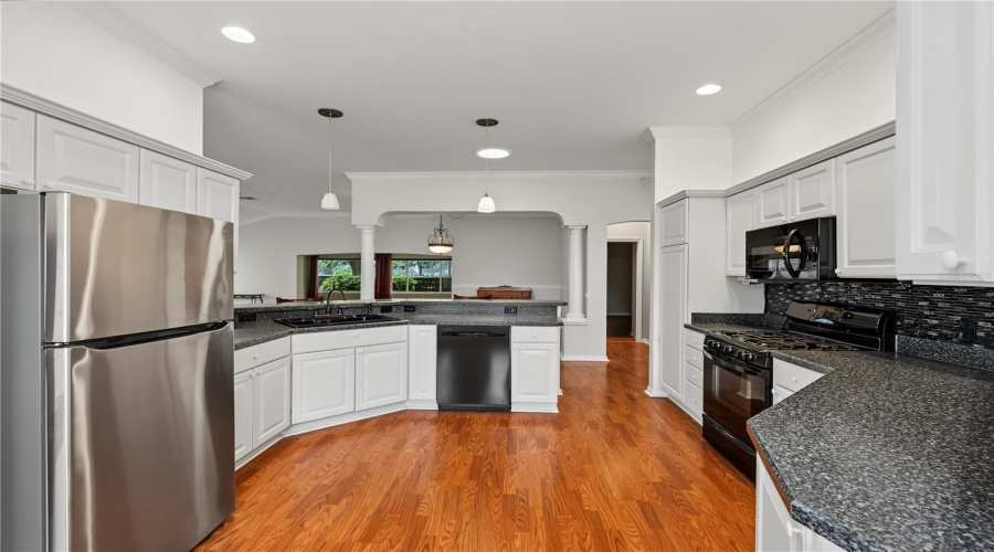 The Villages, Florida 32162, 3 Bedroom Bedrooms, ,2 Bathroombathrooms,Residential,For Sale,Kingston,0,Mfrg5116399
