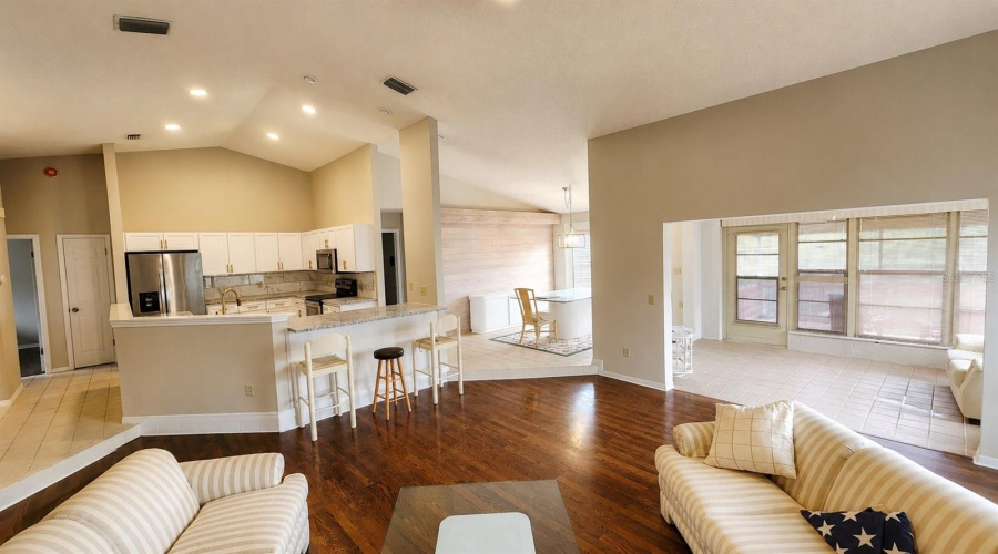 Hudson, Florida 34669, 2 Bedroom Bedrooms, ,2 Bathroombathrooms,Residential,For Sale,Topflite,0,Mfro6413161