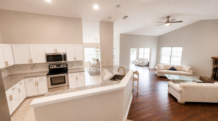 Hudson, Florida 34669, 2 Bedroom Bedrooms, ,2 Bathroombathrooms,Residential,For Sale,Topflite,0,Mfro6413161