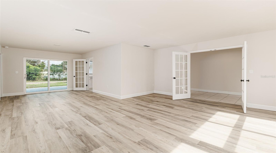 Lakeland, Florida 33813, 4 Bedroom Bedrooms, ,2 Bathroombathrooms,Residential,For Sale,Kimball,0,Mfrl4964235