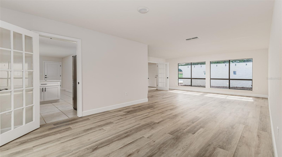 Lakeland, Florida 33813, 4 Bedroom Bedrooms, ,2 Bathroombathrooms,Residential,For Sale,Kimball,0,Mfrl4964235