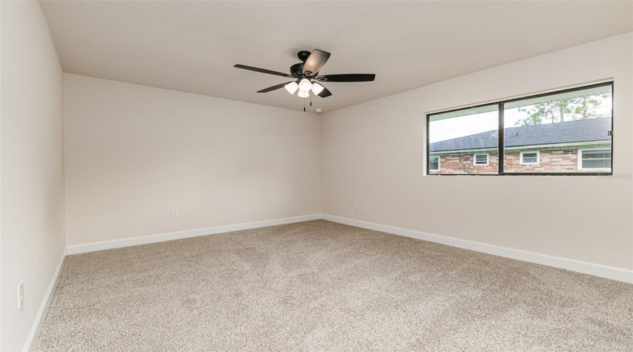 Lakeland, Florida 33813, 4 Bedroom Bedrooms, ,2 Bathroombathrooms,Residential,For Sale,Kimball,0,Mfrl4964235