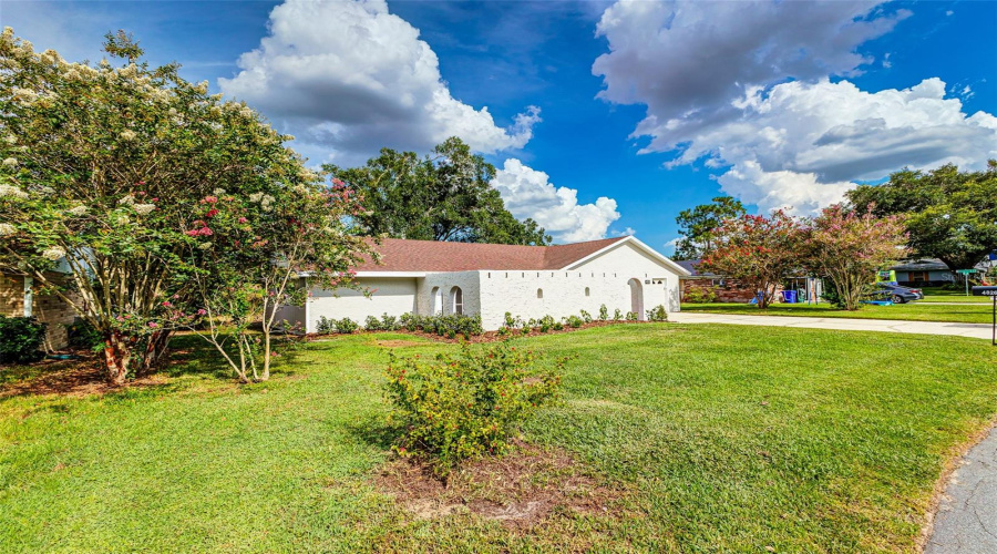 Lakeland, Florida 33813, 4 Bedroom Bedrooms, ,2 Bathroombathrooms,Residential,For Sale,Kimball,0,Mfrl4964235