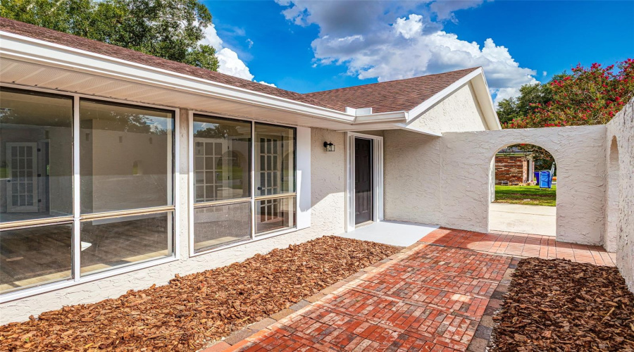 Lakeland, Florida 33813, 4 Bedroom Bedrooms, ,2 Bathroombathrooms,Residential,For Sale,Kimball,0,Mfrl4964235