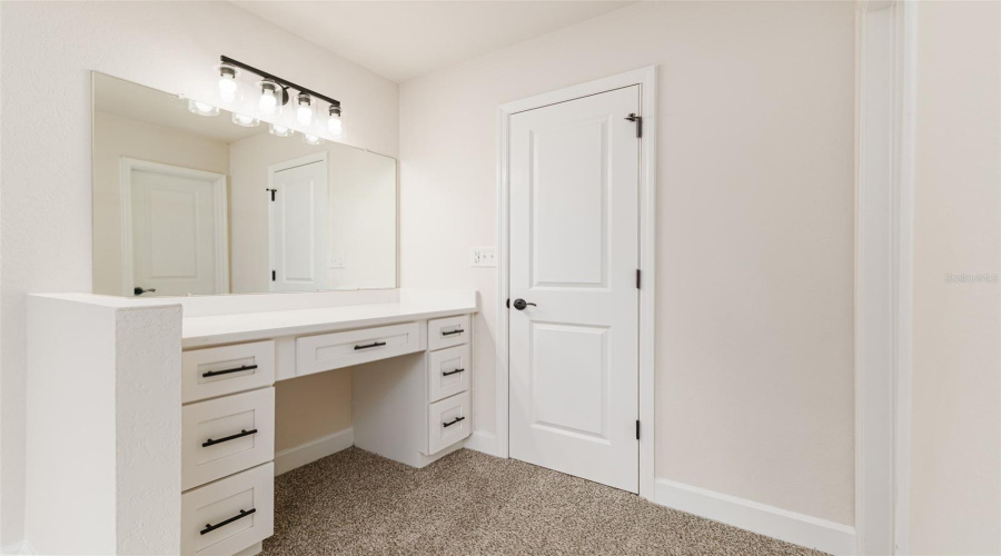 Lakeland, Florida 33813, 4 Bedroom Bedrooms, ,2 Bathroombathrooms,Residential,For Sale,Kimball,0,Mfrl4964235