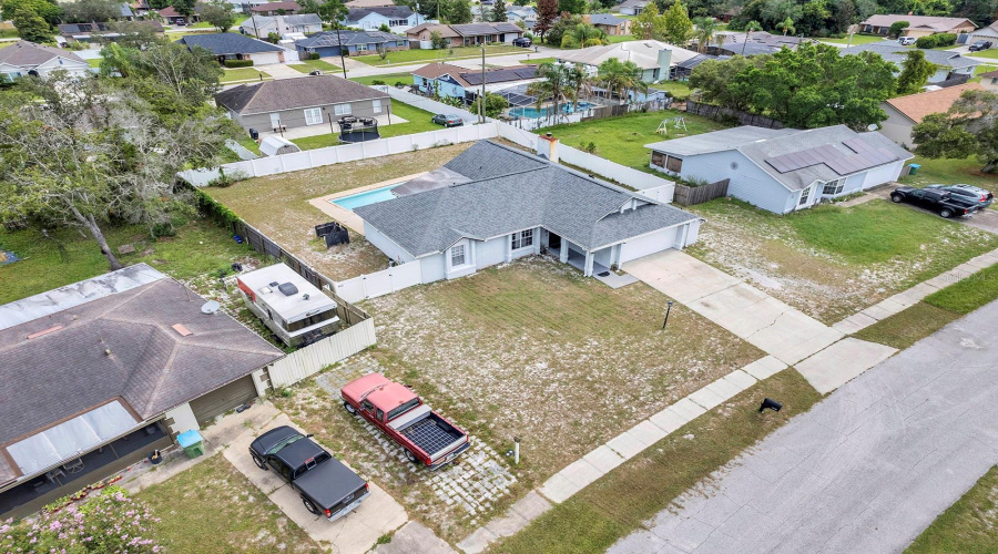 Deltona, Florida 32725, 3 Bedroom Bedrooms, ,2 Bathroombathrooms,Residential,For Sale,Manitoba,0,Mfro6430771