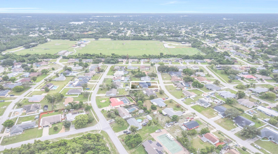 Deltona, Florida 32725, 3 Bedroom Bedrooms, ,2 Bathroombathrooms,Residential,For Sale,Manitoba,0,Mfro6430771