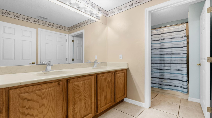 St Cloud, Florida 34769, 4 Bedroom Bedrooms, ,2 Bathroombathrooms,Residential,For Sale,Alita,0,Mfro6434630