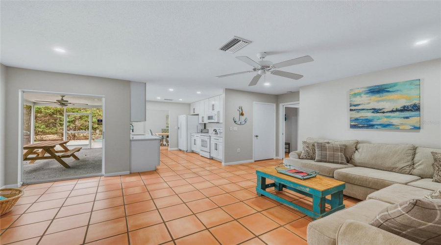 Bradenton, Florida 34209, 4 Bedroom Bedrooms, ,2 Bathroombathrooms,Residential,For Sale,Montezuma,0,Mfra4689347