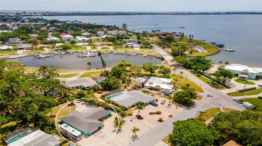 Bradenton, Florida 34209, 4 Bedroom Bedrooms, ,2 Bathroombathrooms,Residential,For Sale,Montezuma,0,Mfra4689347