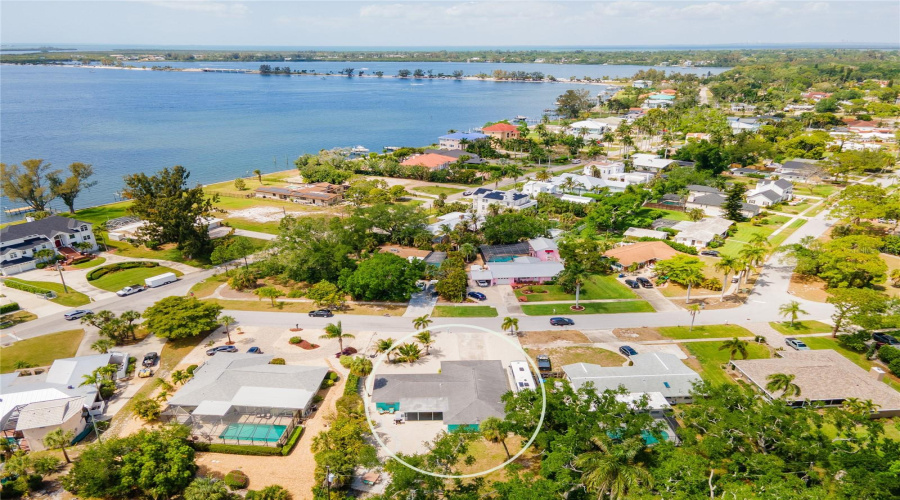 Bradenton, Florida 34209, 4 Bedroom Bedrooms, ,2 Bathroombathrooms,Residential,For Sale,Montezuma,0,Mfra4689347