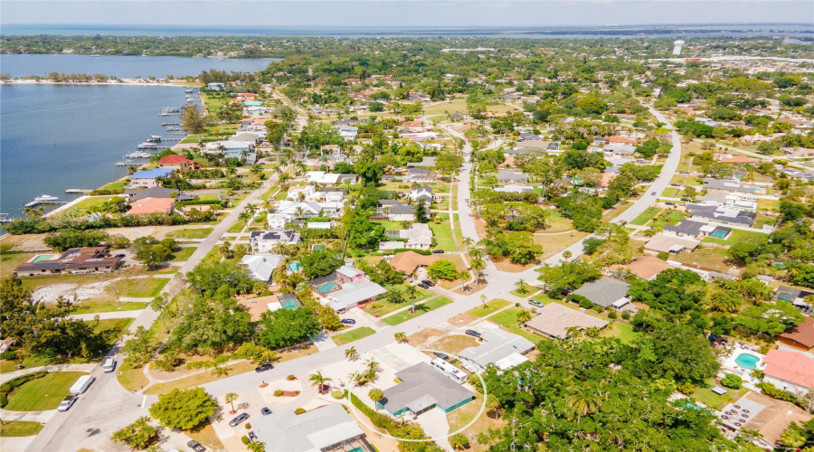 Bradenton, Florida 34209, 4 Bedroom Bedrooms, ,2 Bathroombathrooms,Residential,For Sale,Montezuma,0,Mfra4689347