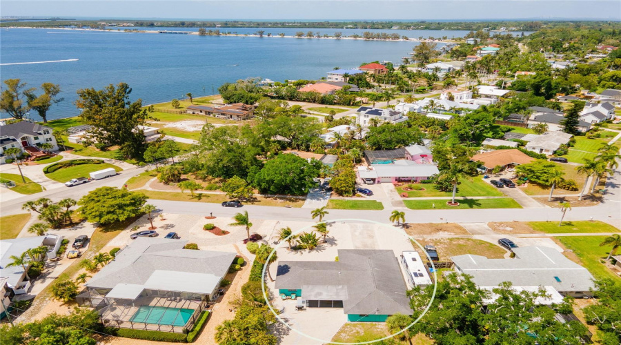 Bradenton, Florida 34209, 4 Bedroom Bedrooms, ,2 Bathroombathrooms,Residential,For Sale,Montezuma,0,Mfra4689347