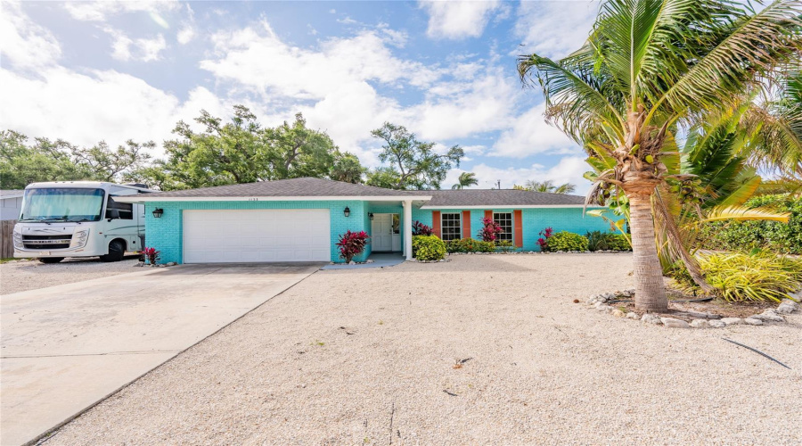 Bradenton, Florida 34209, 4 Bedroom Bedrooms, ,2 Bathroombathrooms,Residential,For Sale,Montezuma,0,Mfra4689347