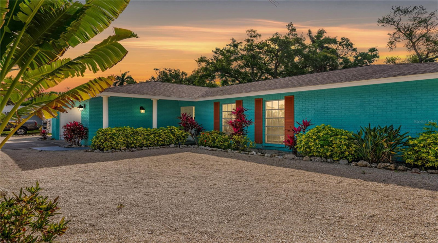 Bradenton, Florida 34209, 4 Bedroom Bedrooms, ,2 Bathroombathrooms,Residential,For Sale,Montezuma,0,Mfra4689347